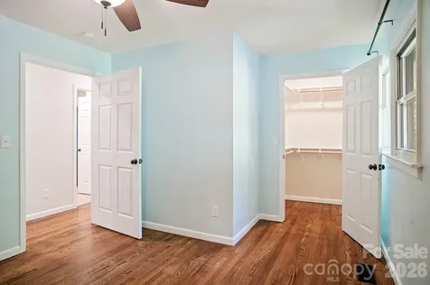 98 N Pinecrest Lane Hendersonville NC 28739