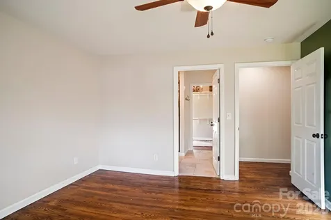 98 N Pinecrest Lane Hendersonville NC 28739