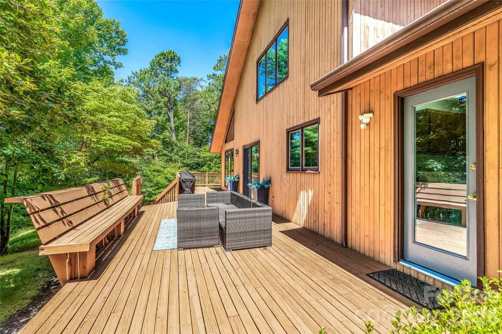 340 Sugar Hollow Road Fairview NC 28730