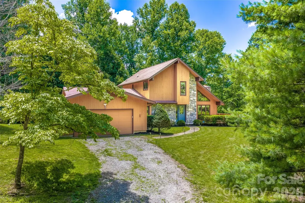 340 Sugar Hollow Road Fairview NC 28730