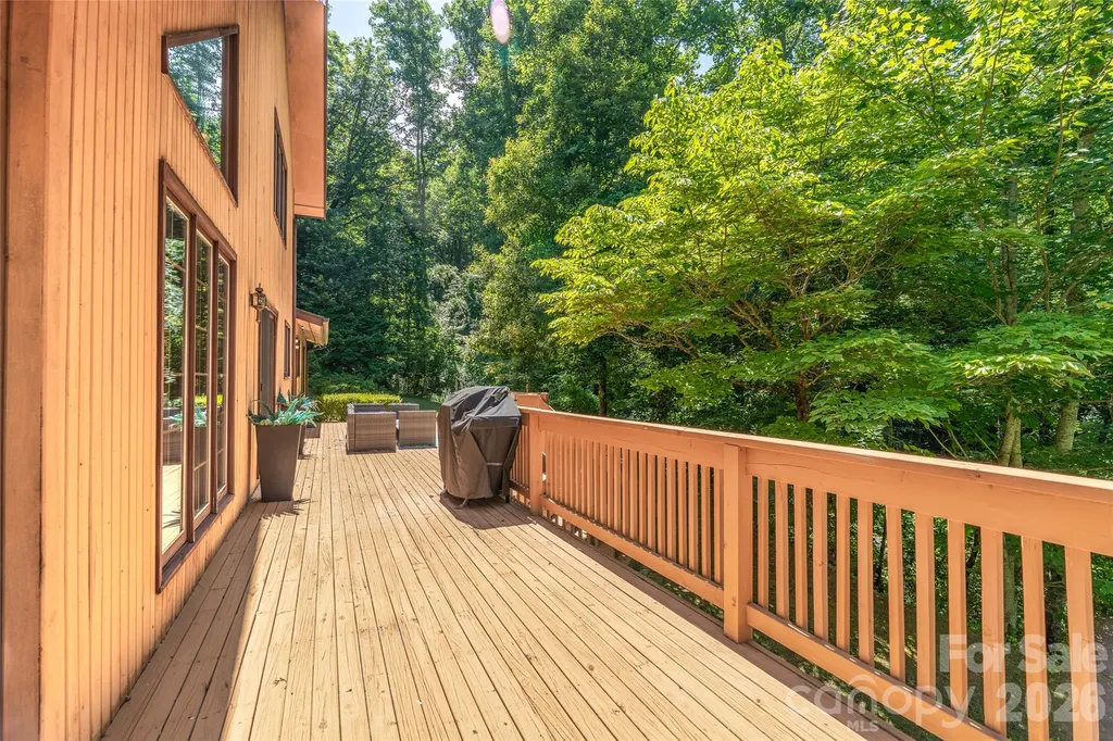 340 Sugar Hollow Road Fairview NC 28730