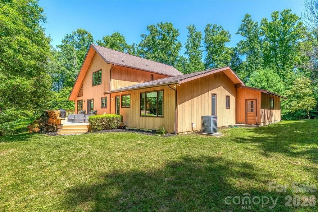 340 Sugar Hollow Road Fairview NC 28730