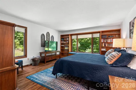 340 Sugar Hollow Road Fairview NC 28730