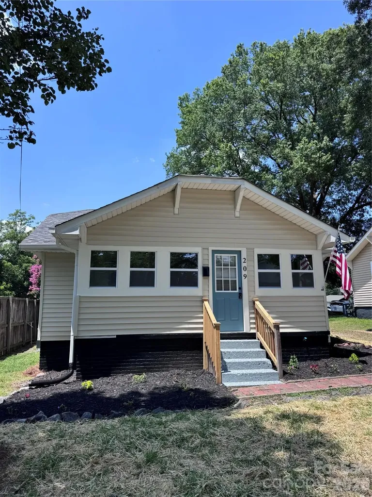 209 Caldwell Street Kannapolis NC 28083
