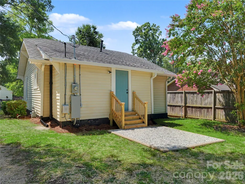 209 Caldwell Street Kannapolis NC 28083