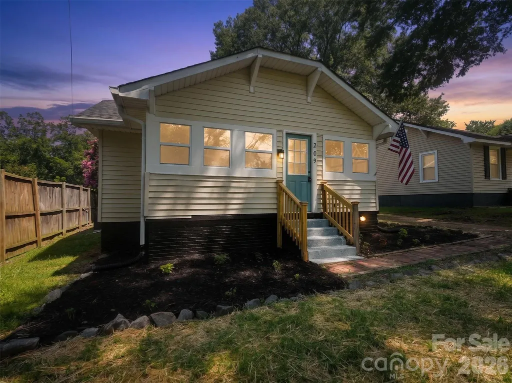 209 Caldwell Street Kannapolis NC 28083