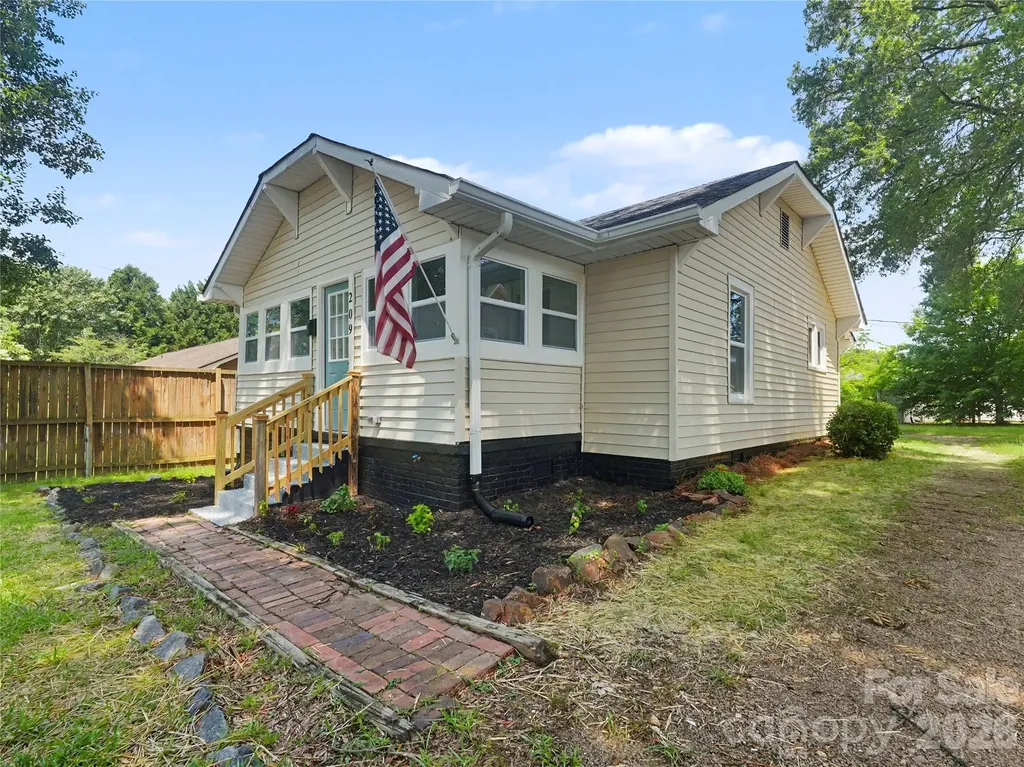 209 Caldwell Street Kannapolis NC 28083