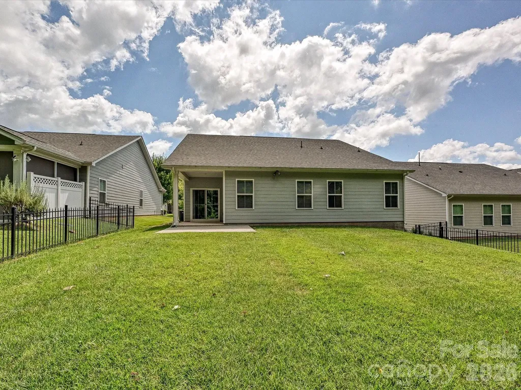 10038 Lilac Court Charlotte NC 28215