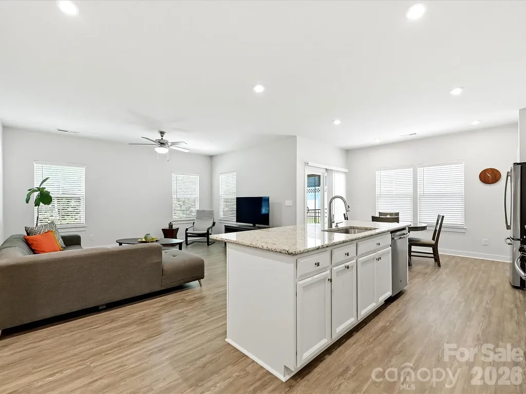 10038 Lilac Court Charlotte NC 28215