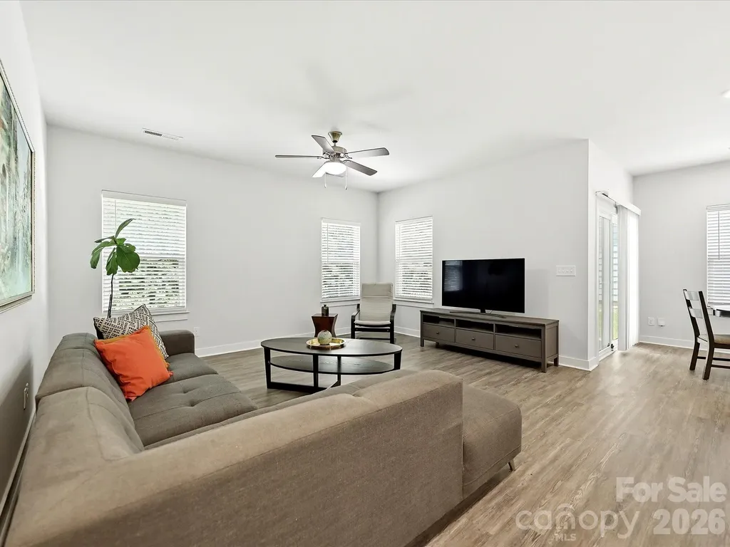 10038 Lilac Court Charlotte NC 28215