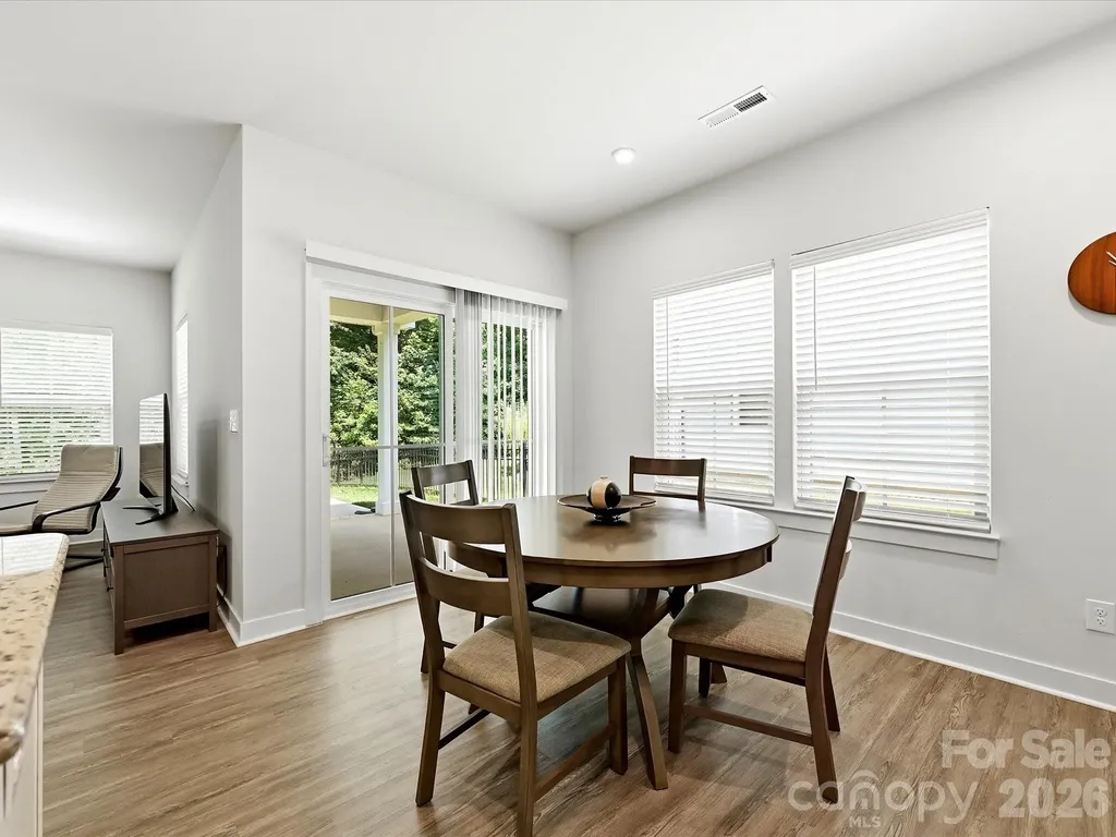 10038 Lilac Court Charlotte NC 28215
