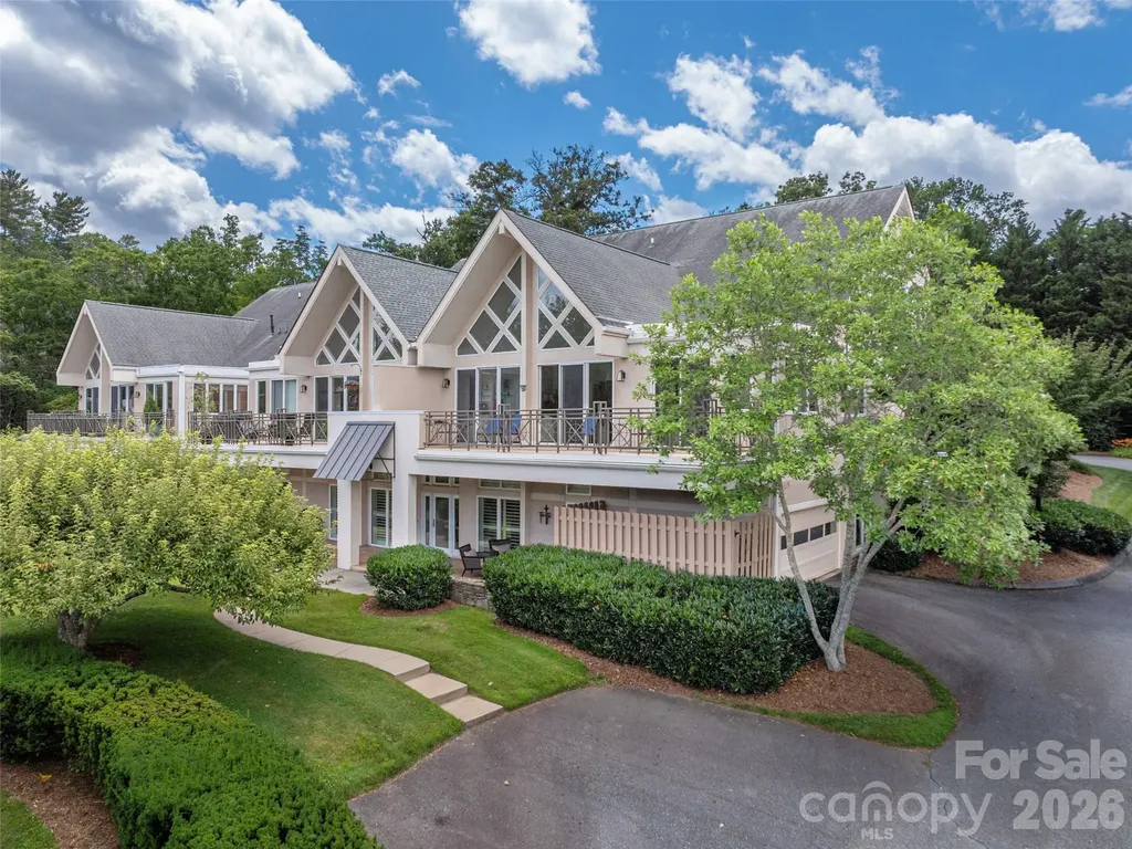 34 Dover Street Asheville NC 28804