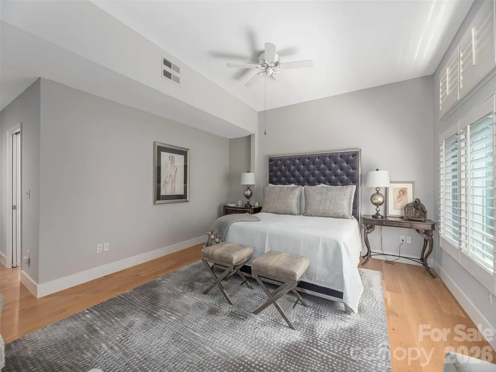 34 Dover Street Asheville NC 28804