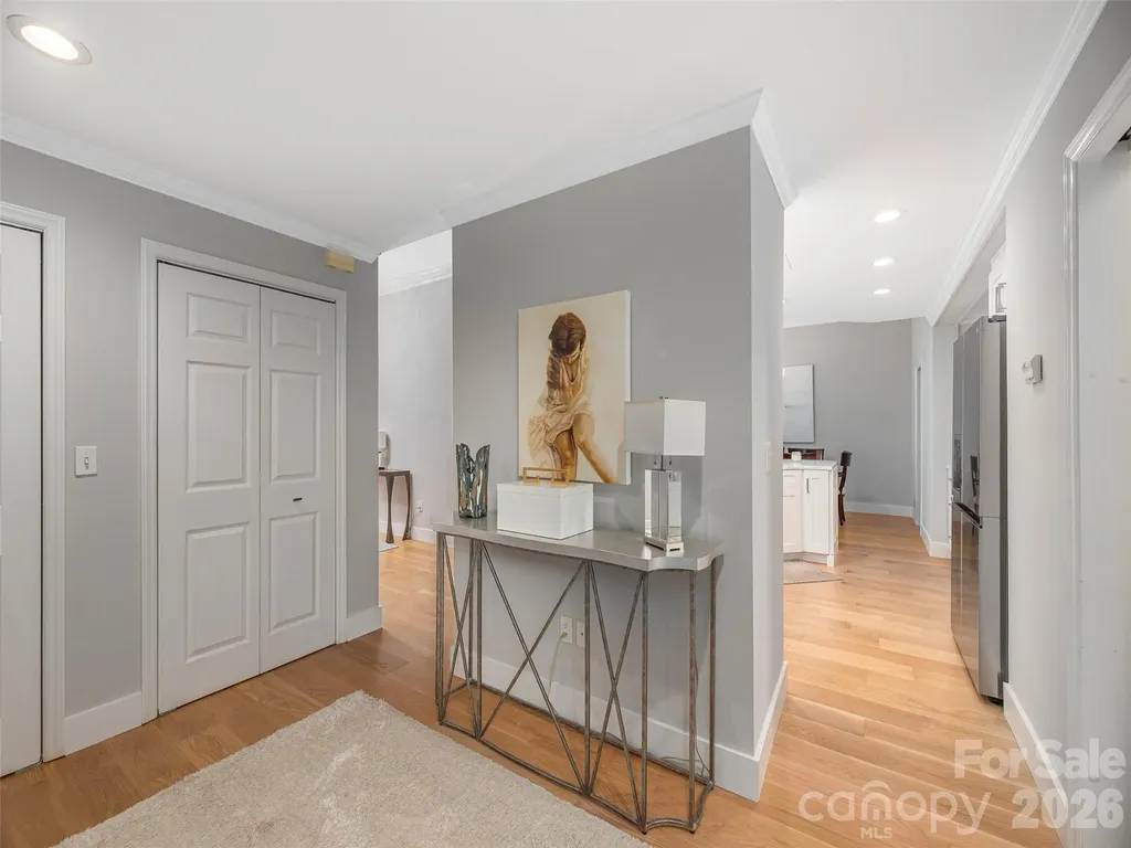 34 Dover Street Asheville NC 28804
