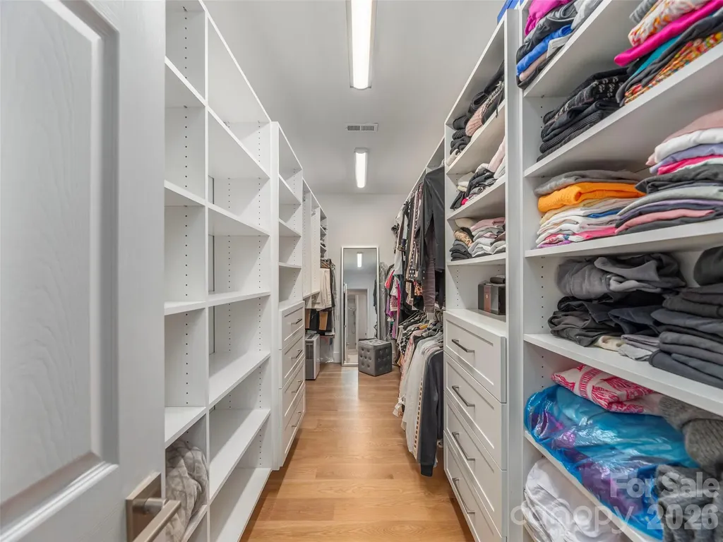 34 Dover Street Asheville NC 28804