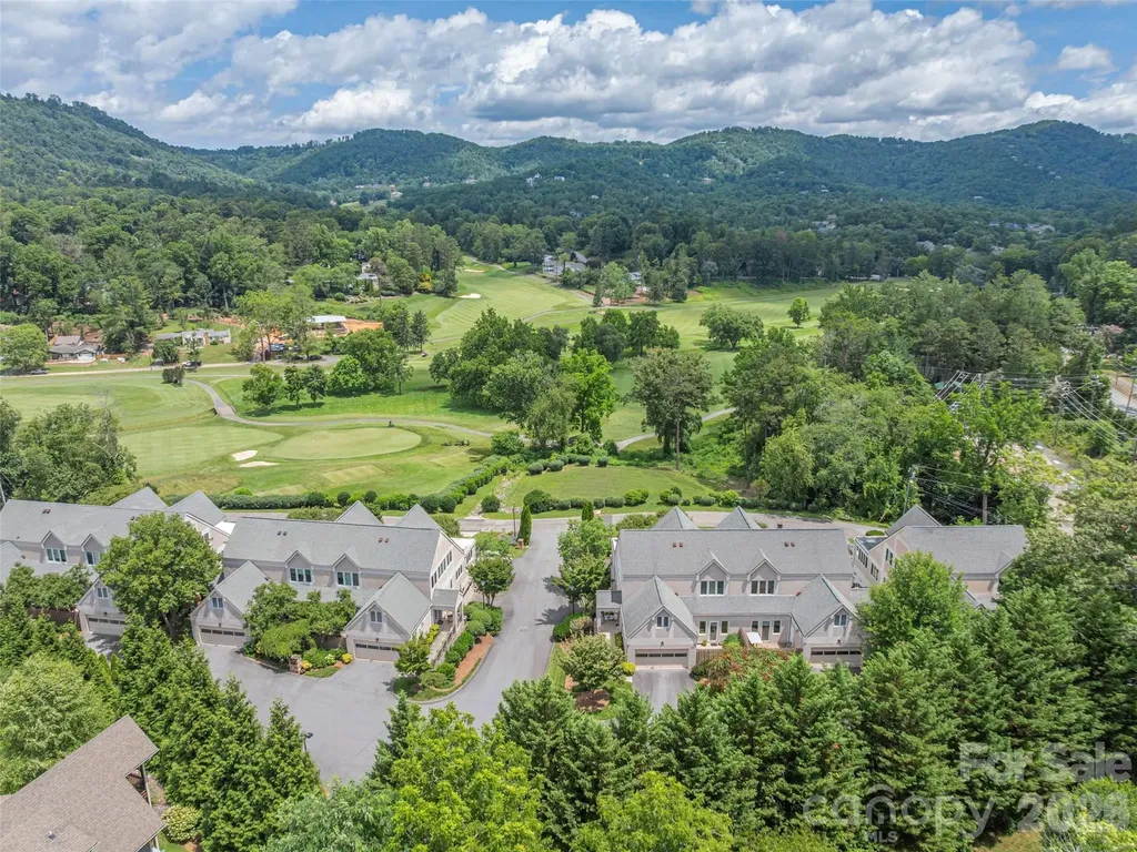 34 Dover Street Asheville NC 28804