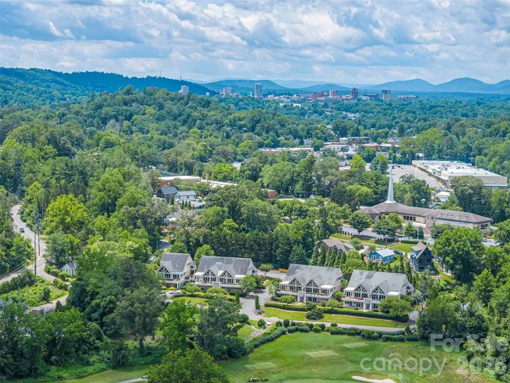 34 Dover Street Asheville NC 28804