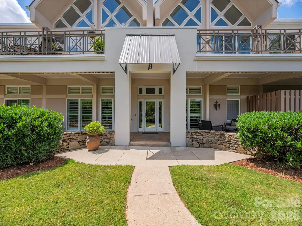 34 Dover Street Asheville NC 28804
