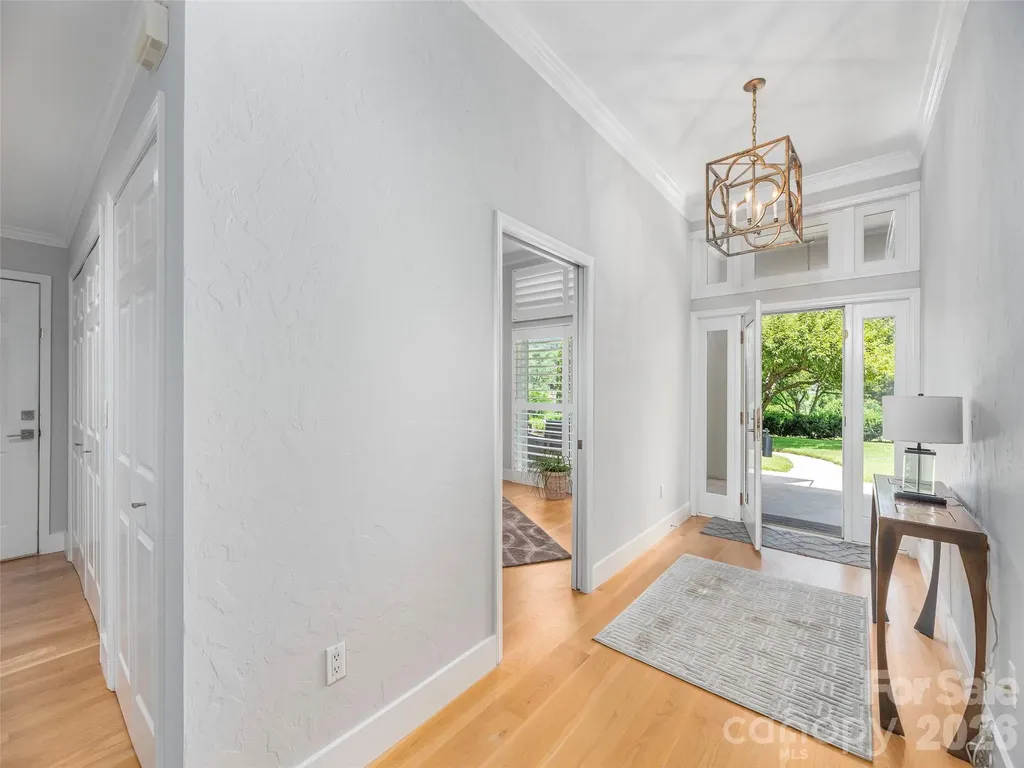 34 Dover Street Asheville NC 28804