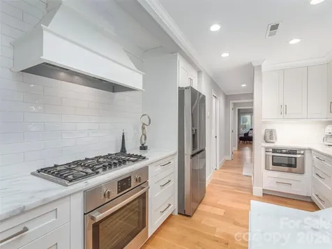 34 Dover Street Asheville NC 28804