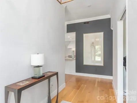 34 Dover Street Asheville NC 28804
