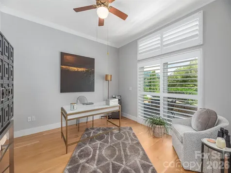 34 Dover Street Asheville NC 28804