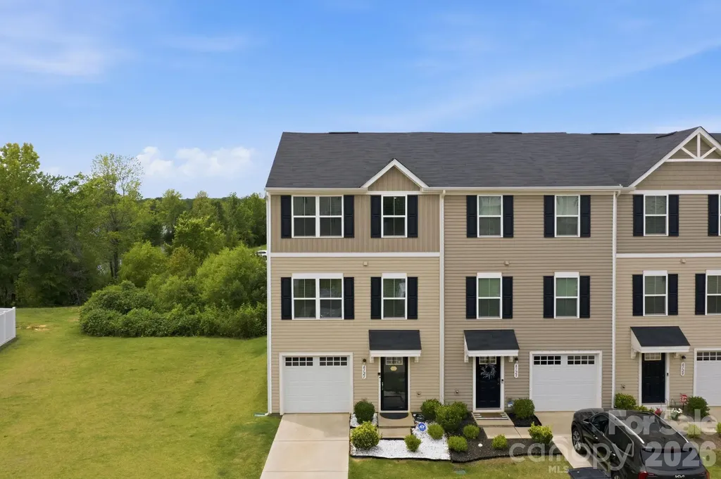 6121 Cutwater Circle Charlotte NC 28269