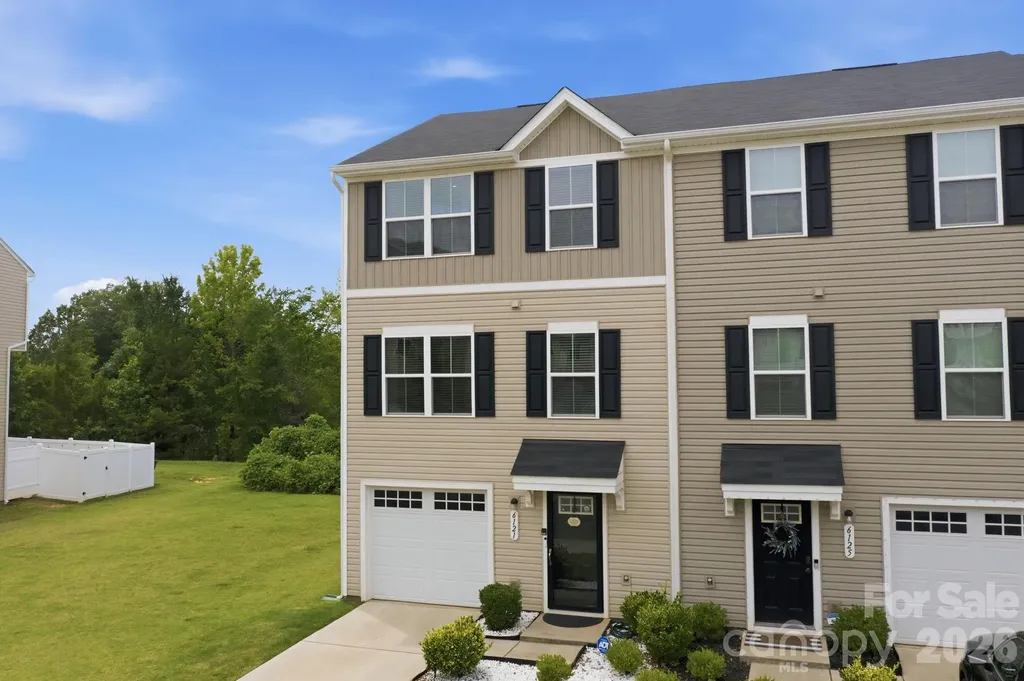 6121 Cutwater Circle Charlotte NC 28269