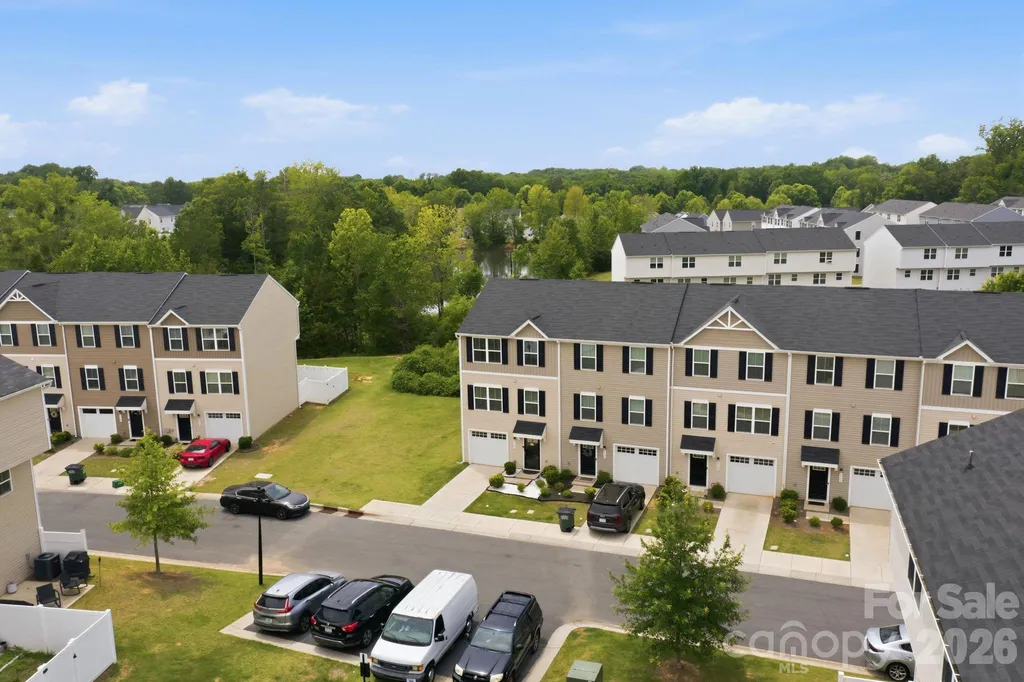 6121 Cutwater Circle Charlotte NC 28269