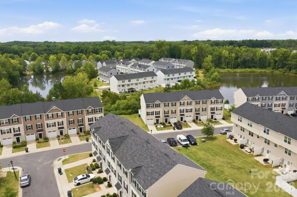 6121 Cutwater Circle Charlotte NC 28269