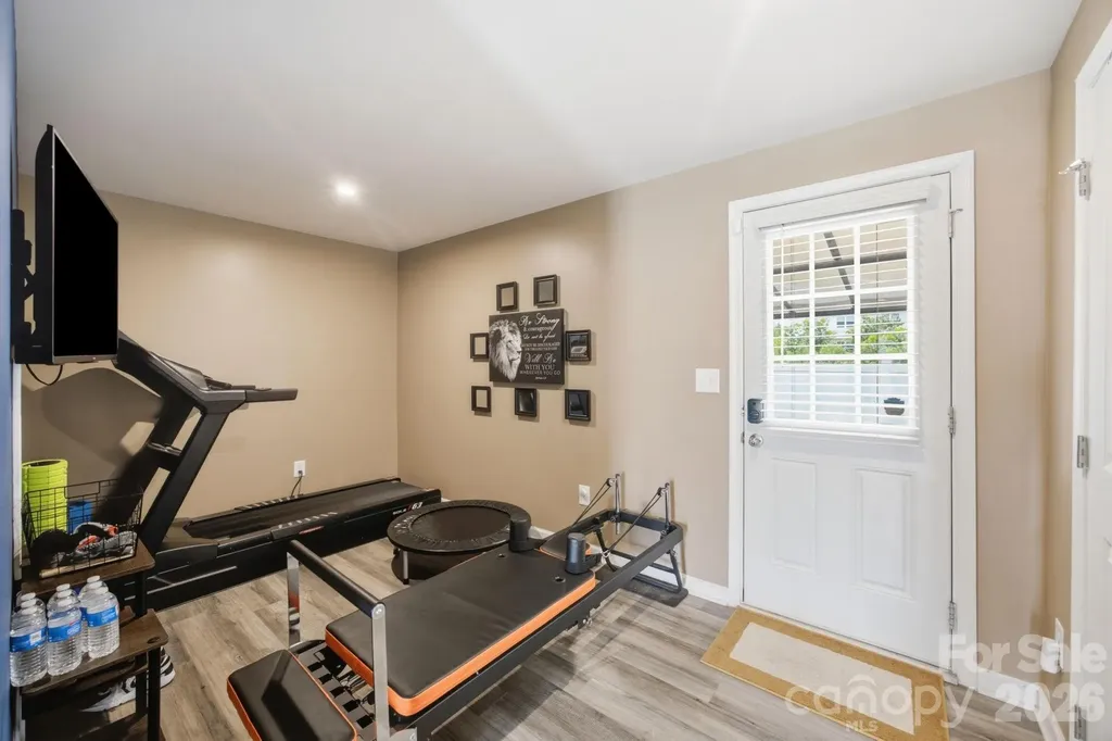 6121 Cutwater Circle Charlotte NC 28269