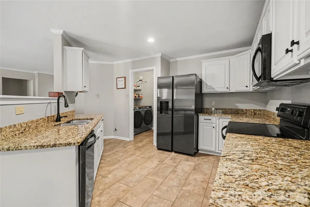 1729 Red Bird Circle Concord NC 28025