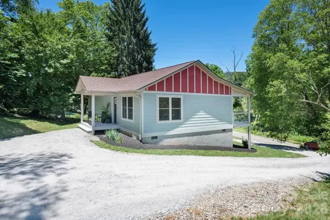 2546 Old Clyde Road Clyde NC 28721