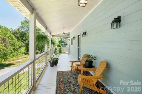 2546 Old Clyde Road Clyde NC 28721