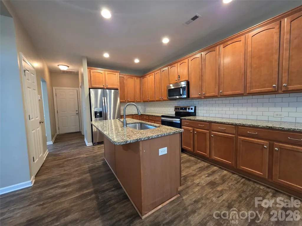 5908 Bonnybridge Court Charlotte NC 28278