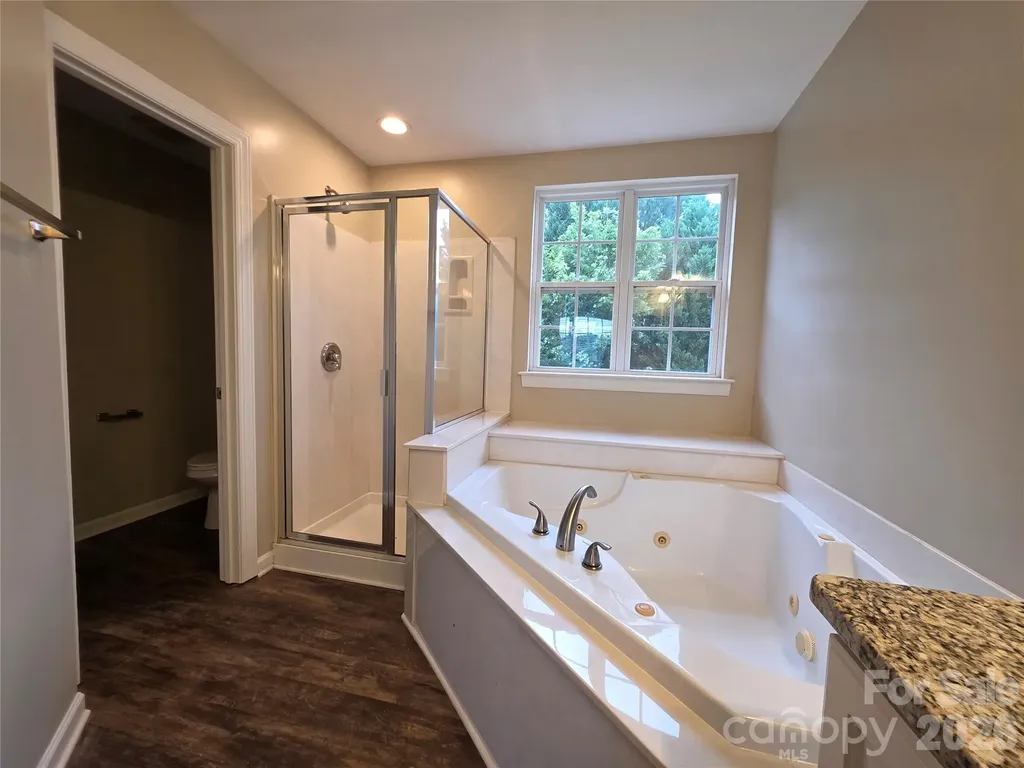 5908 Bonnybridge Court Charlotte NC 28278