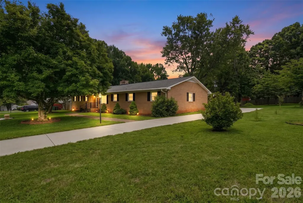 6108 Mallard Drive Charlotte NC 28227