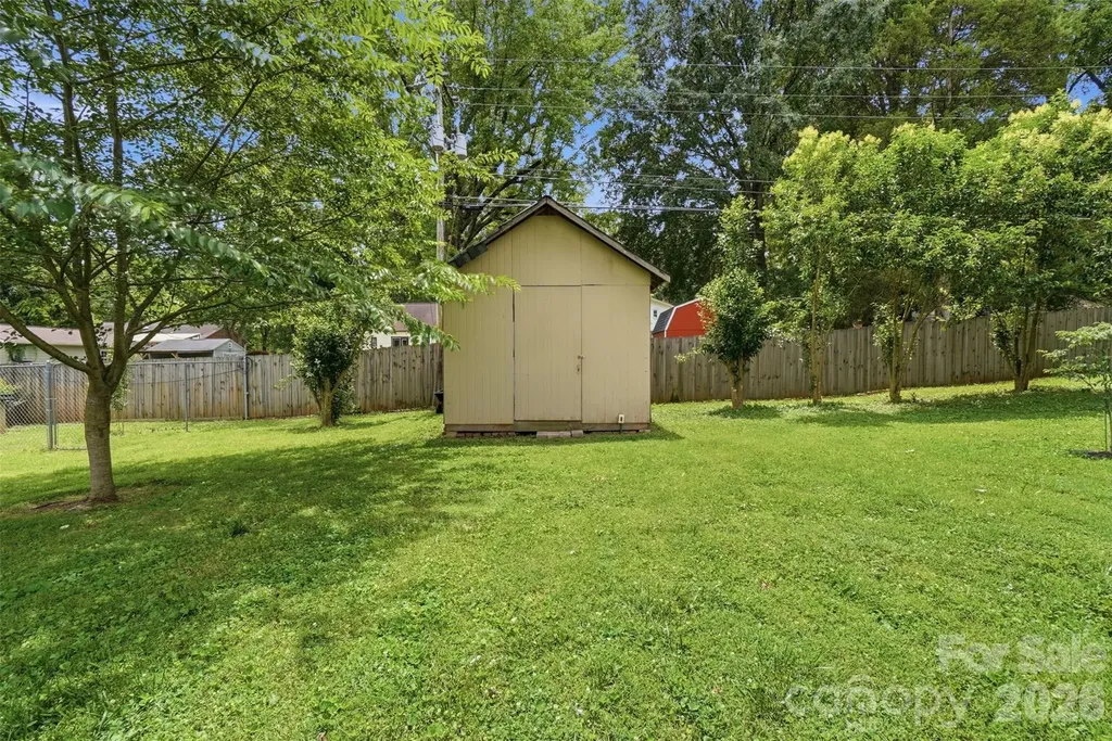 6108 Mallard Drive Charlotte NC 28227