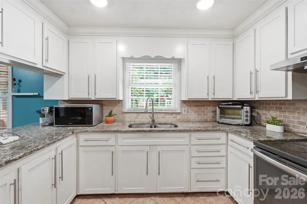 6108 Mallard Drive Charlotte NC 28227