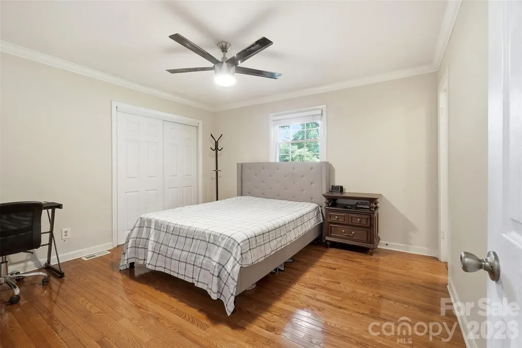 6108 Mallard Drive Charlotte NC 28227