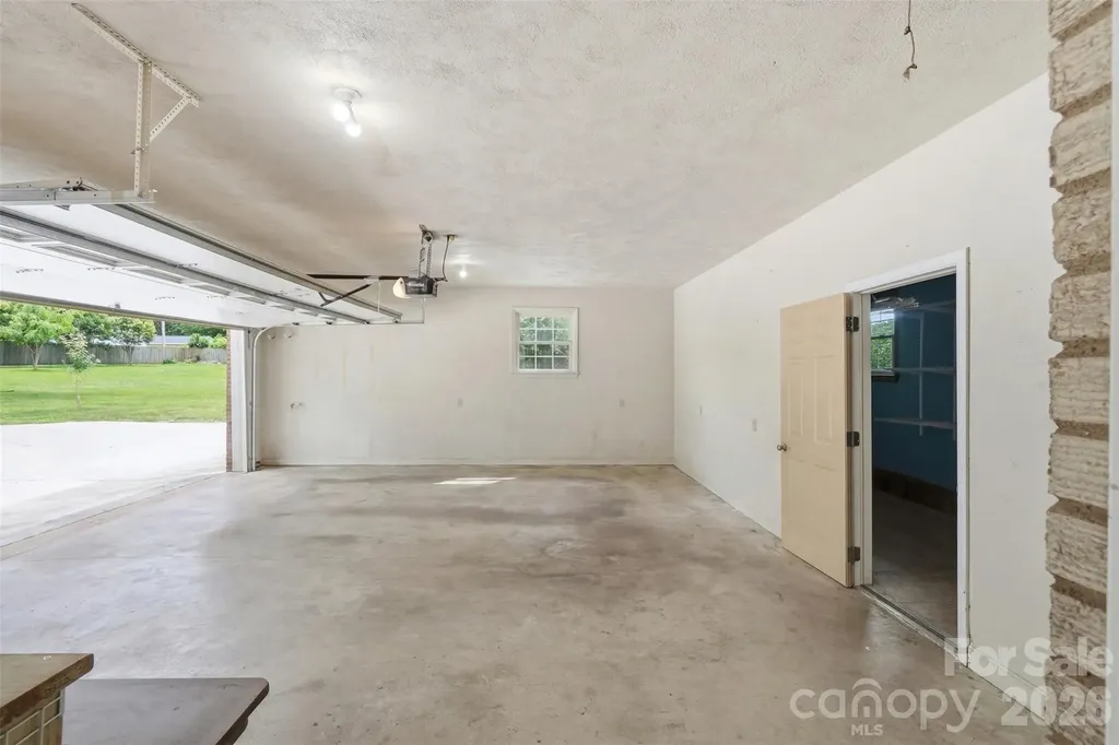 6108 Mallard Drive Charlotte NC 28227