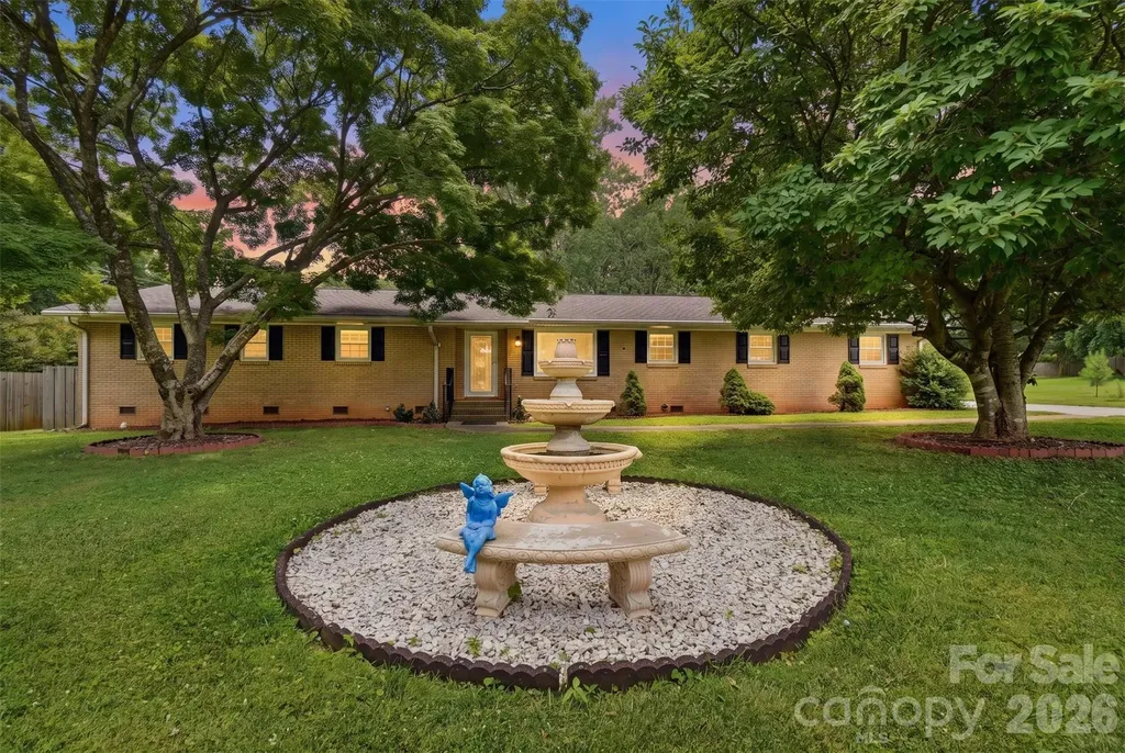 6108 Mallard Drive Charlotte NC 28227