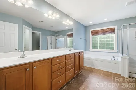 9915 Nicole Lane Charlotte NC 28269