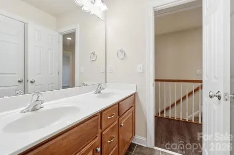 9915 Nicole Lane Charlotte NC 28269