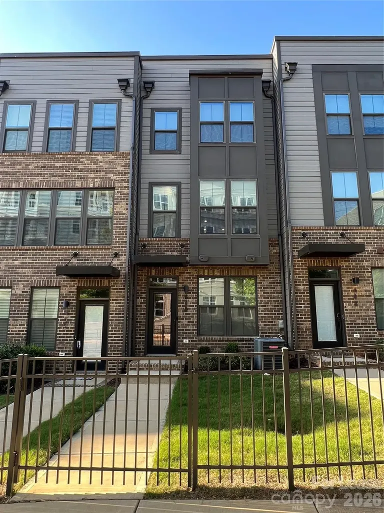 448 W Tremont Avenue Charlotte NC 28203
