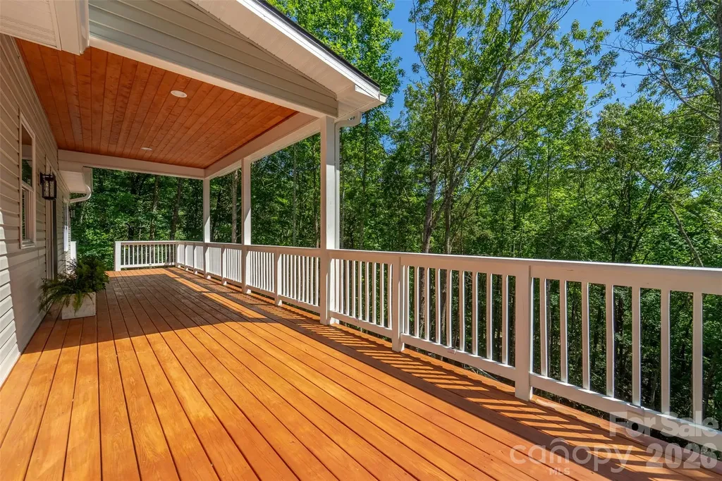 88 Foxwood Drive Franklin NC 28734