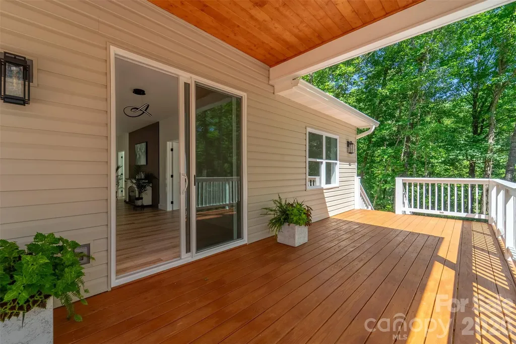 88 Foxwood Drive Franklin NC 28734