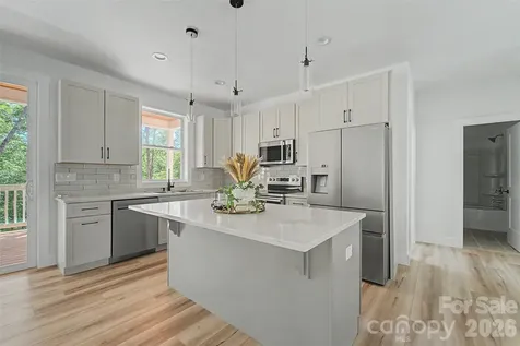 88 Foxwood Drive Franklin NC 28734