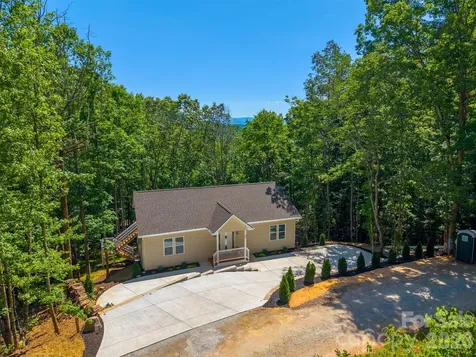 88 Foxwood Drive Franklin NC 28734