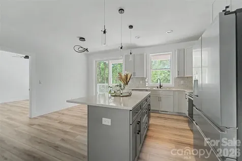 88 Foxwood Drive Franklin NC 28734